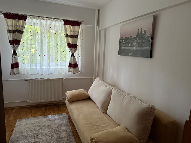 13 Septembrie, Panduri,