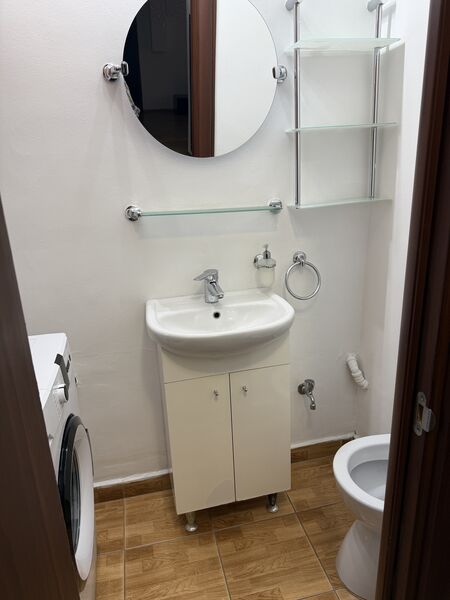 13 Septembrie, Panduri,